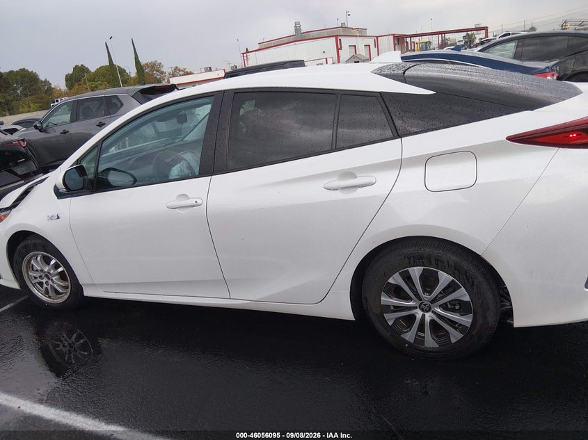 TOYOTA PRIUS PRIME - zdjęcie 14