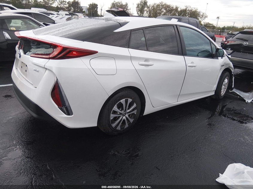 TOYOTA PRIUS PRIME - zdjęcie 4