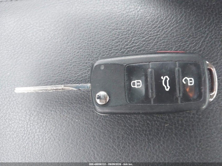 2017 VOLKSWAGEN JETTA 1.4T S · Фото 11