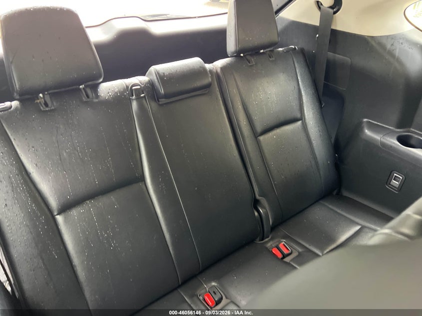 2021 TOYOTA HIGHLANDER auction photo 6