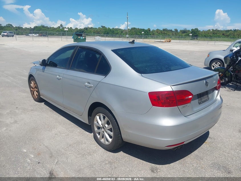 2012 VOLKSWAGEN JETTA auction photo 3