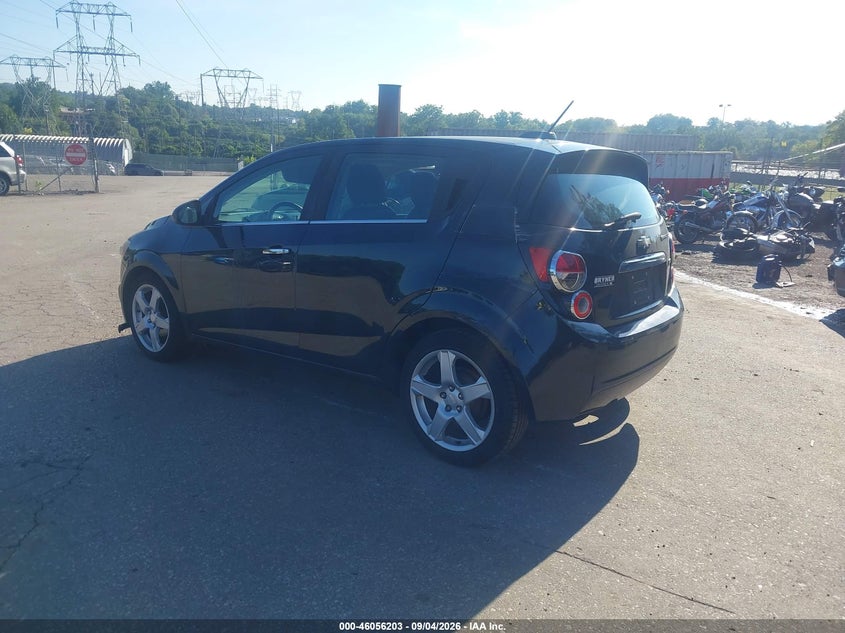 2015 CHEVROLET SONIC auction photo 3