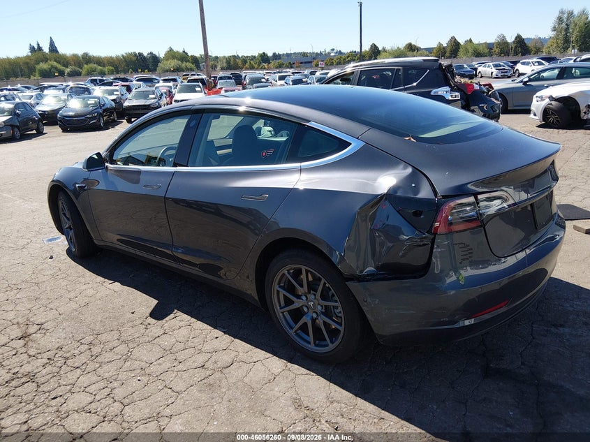 Vin: 5yj3e1ea9jf158894, lot: 46555782, tesla model 3 long range/mid range 20183