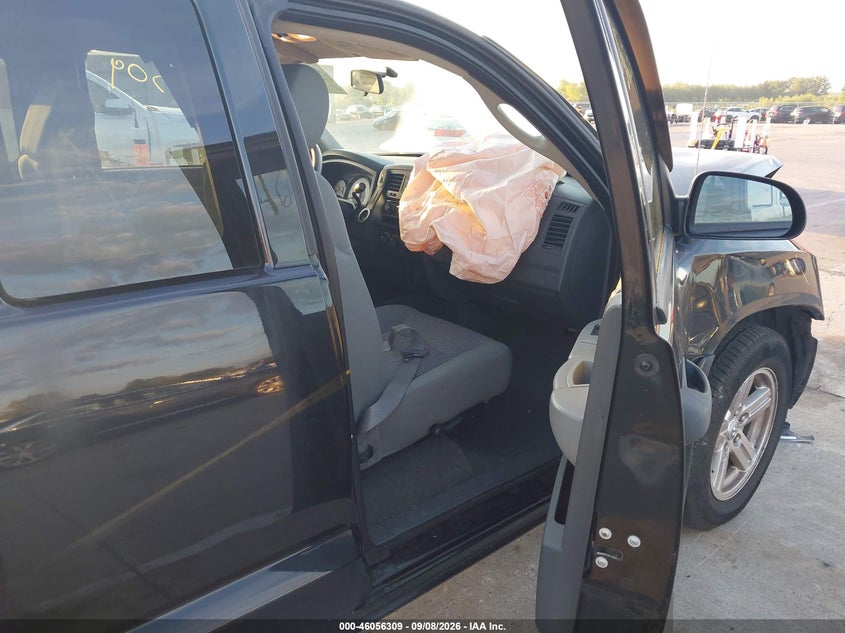 2007 DODGE DAKOTA auction photo 5
