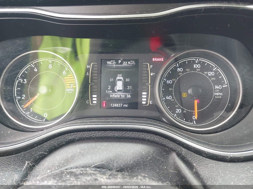 2019 JEEP CHEROKEE auction photo 7