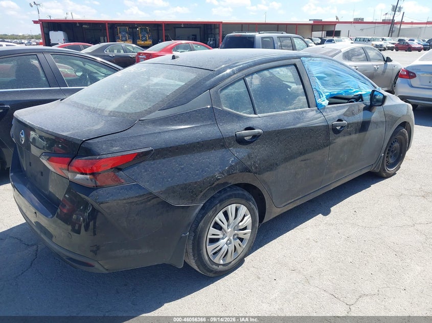 2020 NISSAN VERSA auction photo 4