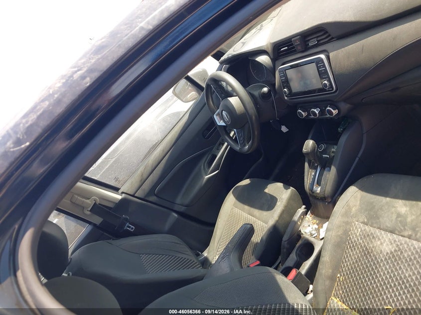 2020 NISSAN VERSA auction photo 5