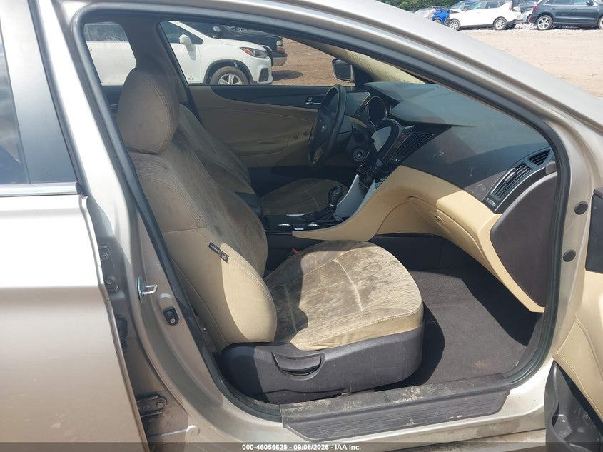 2011 HYUNDAI SONATA auction photo 5