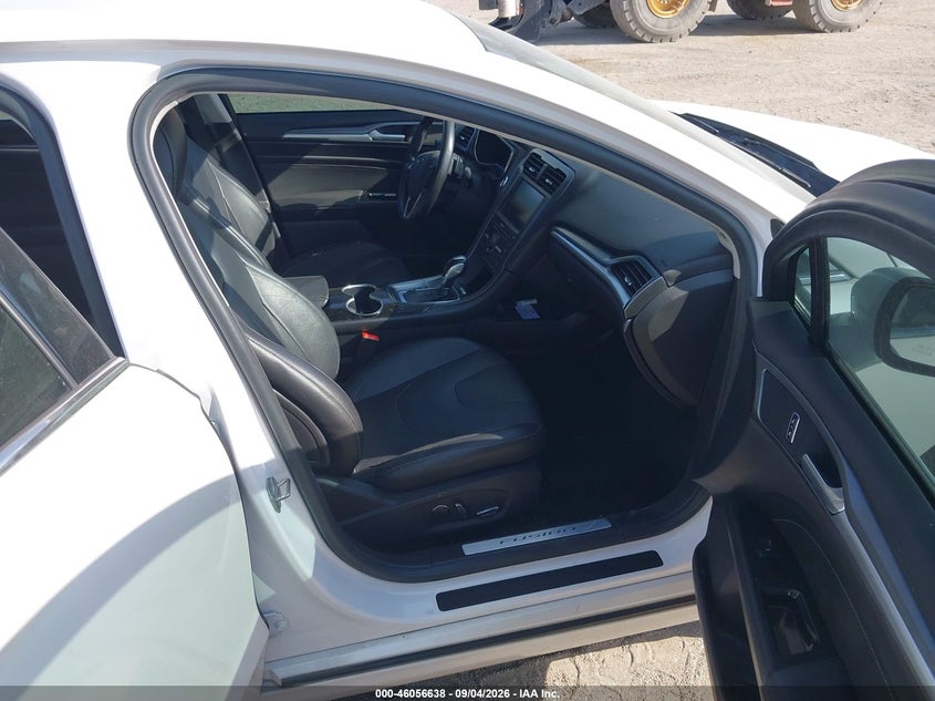2016 FORD FUSION auction photo 5