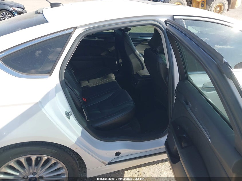 2016 FORD FUSION auction photo 8