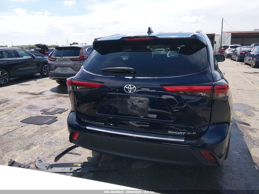 TOYOTA HIGHLANDER - zdjęcie 17