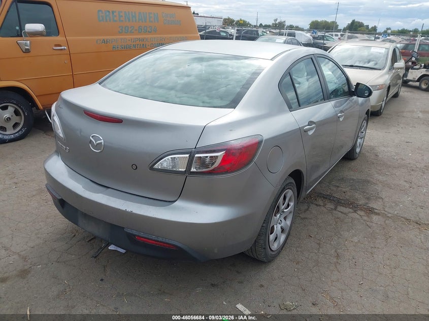 2010 MAZDA MAZDA3 auction photo 4