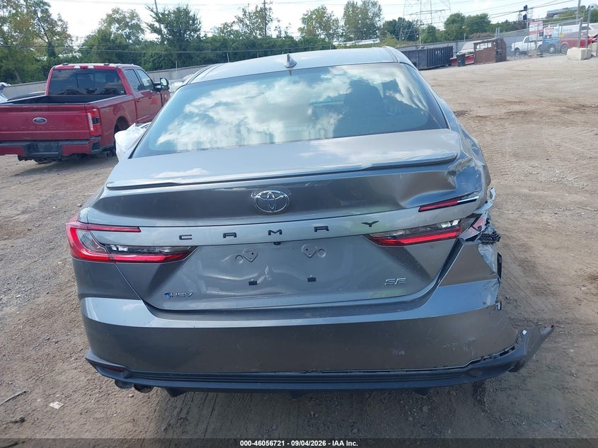 TOYOTA CAMRY - zdjęcie 16