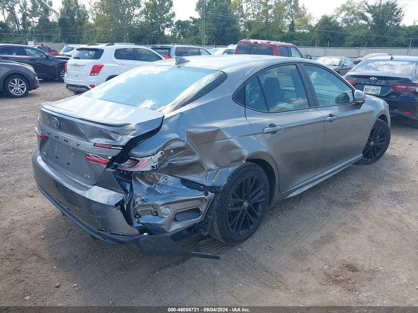 TOYOTA CAMRY - zdjęcie 4