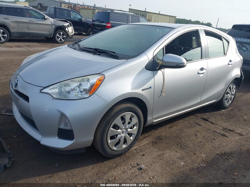 Vin: jtdkdtb3xe1079491, lot: 46556391, toyota prius c two 20142