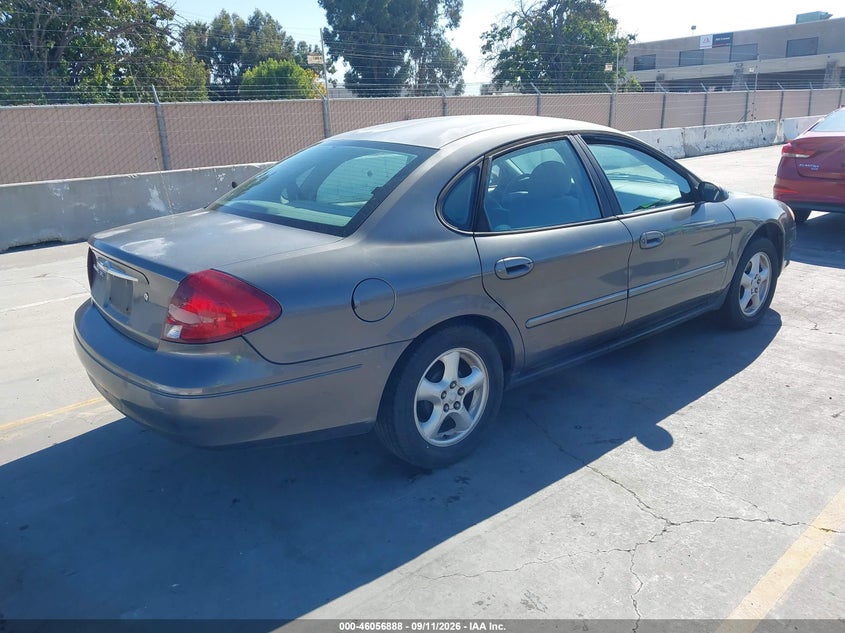 2003 FORD TAURUS auction photo 4