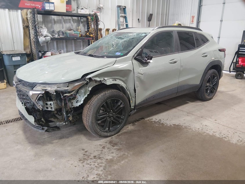 2024 CHEVROLET TRAX auction photo 2