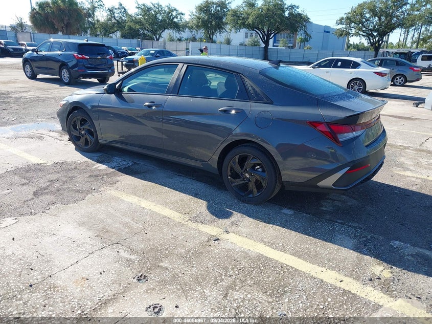 2026 HYUNDAI ELANTRA auction photo 3