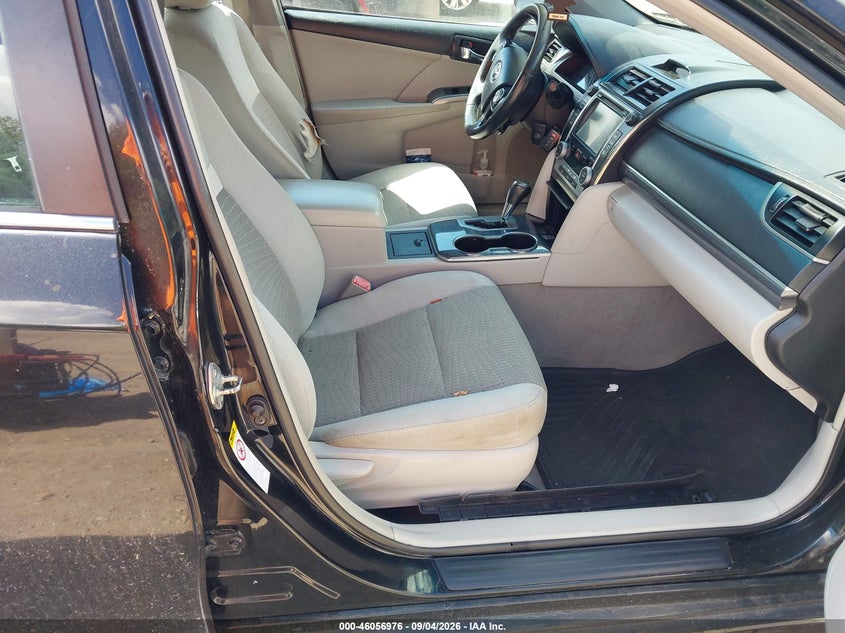 2014 TOYOTA CAMRY HYBRID auction photo 5