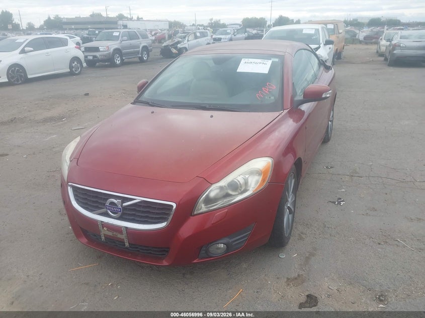 2011 VOLVO C70 auction photo 2