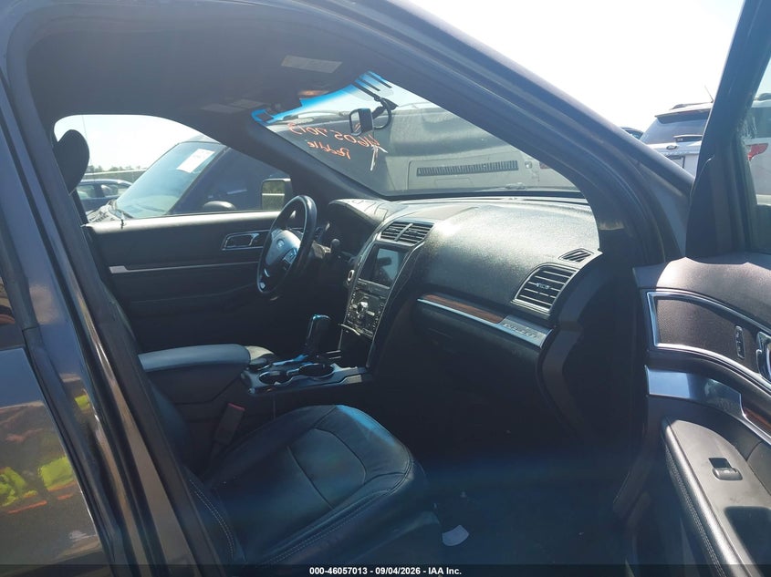 2019 FORD EXPLORER auction photo 5