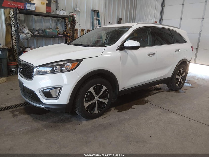 2016 KIA SORENTO auction photo 2