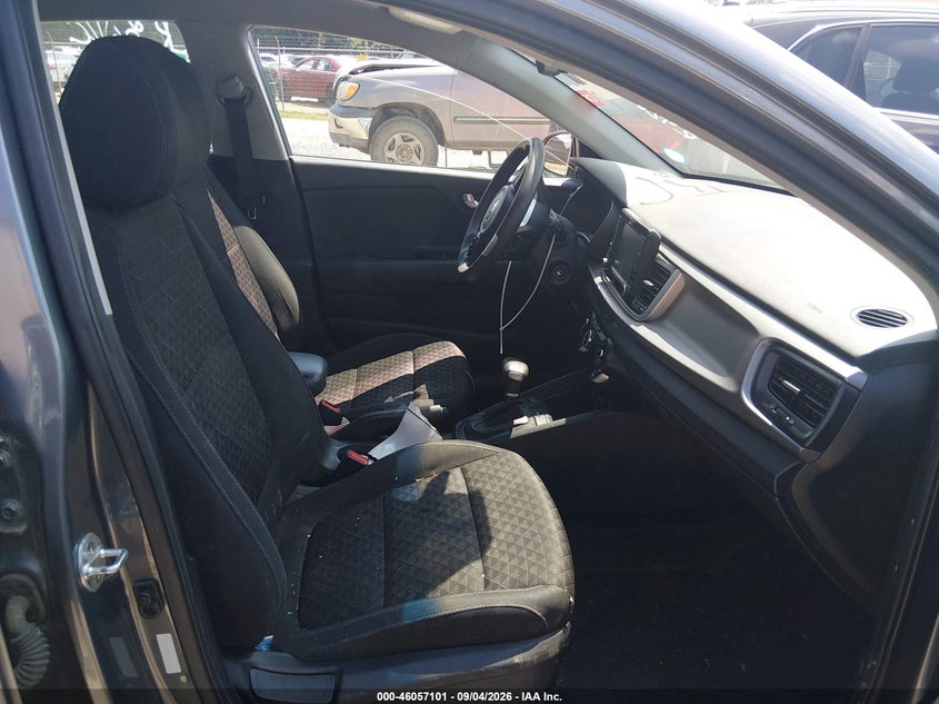 2019 KIA RIO — zdjęcie 5