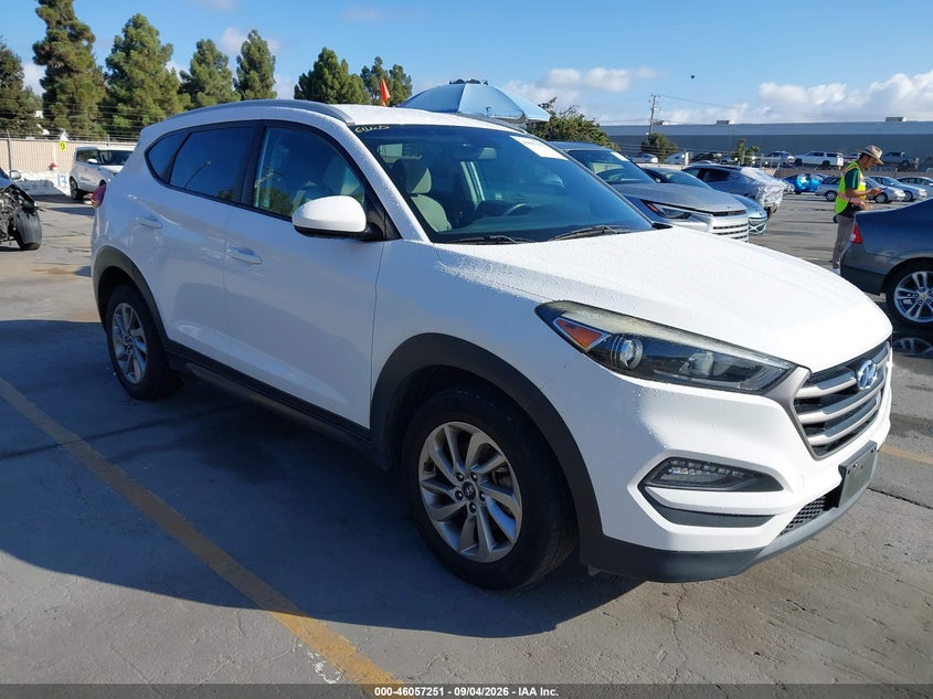 2016 HYUNDAI TUCSON auction photo 1