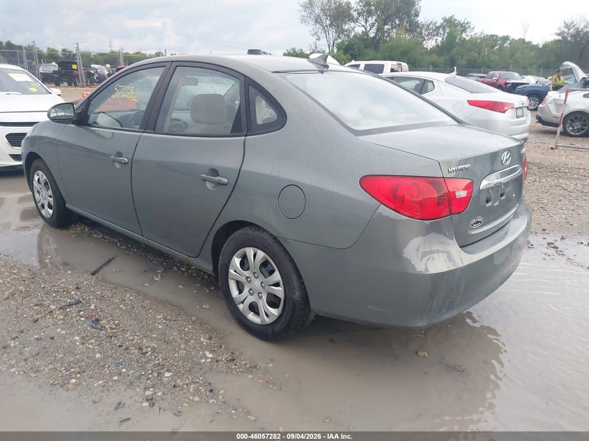 2010 HYUNDAI ELANTRA auction photo 3