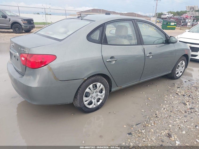 2010 HYUNDAI ELANTRA auction photo 4