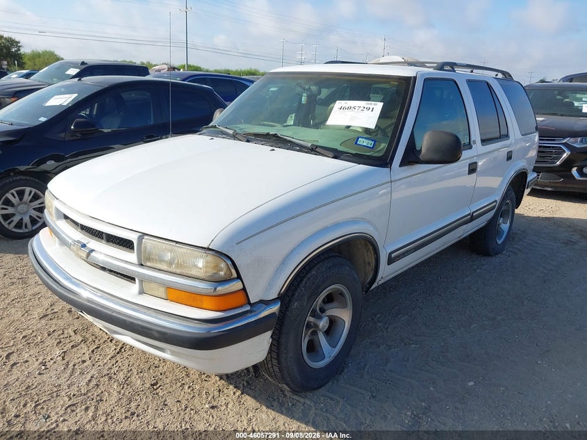 CHEVROLET BLAZER 1998 VIN 1GNCS13W5WK117817