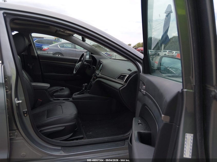 2017 HYUNDAI ELANTRA auction photo 5