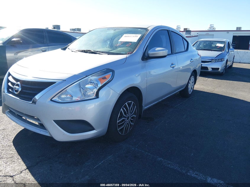 2015 NISSAN VERSA auction photo 6