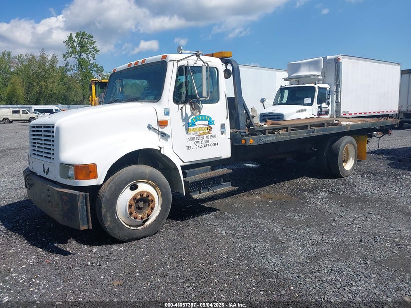1998 INTERNATIONAL 4000 auction photo 2