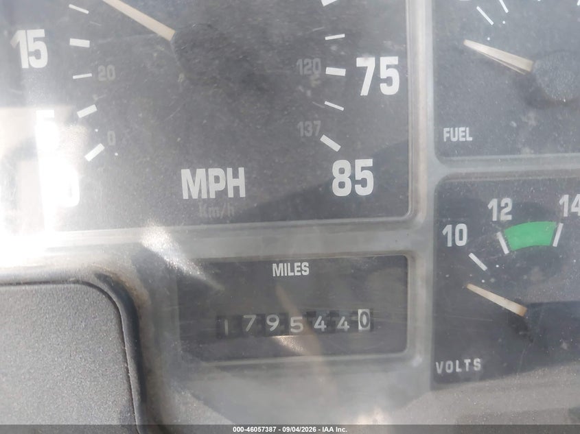 1998 INTERNATIONAL 4000 auction photo 5