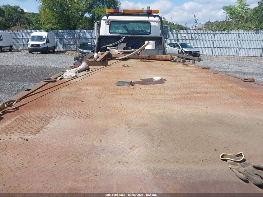 1998 INTERNATIONAL 4000 auction photo 6