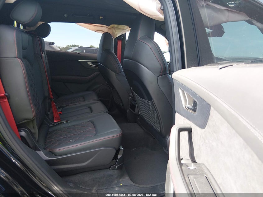 AUDI Q7 - zdjęcie 8