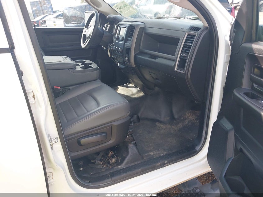 RAM 1500 CLASSIC 2019 VIN 1C6RR7KG5KS668696
