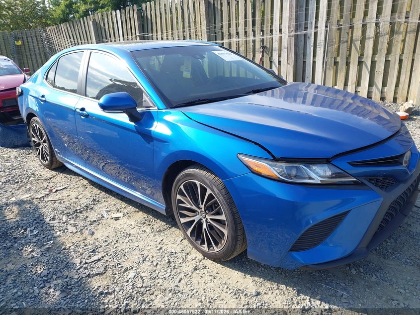 TOYOTA CAMRY - zdjęcie 1