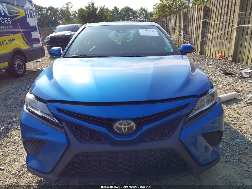 TOYOTA CAMRY - zdjęcie 13