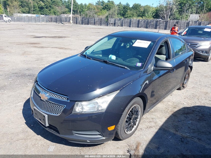 Vin: 1g1pa5sg4d7315358, lot: 46557052, chevrolet cruze ls auto 20132