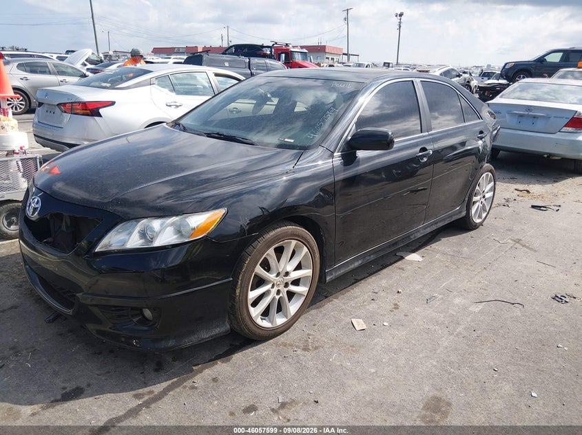 2011 TOYOTA CAMRY auction photo 2