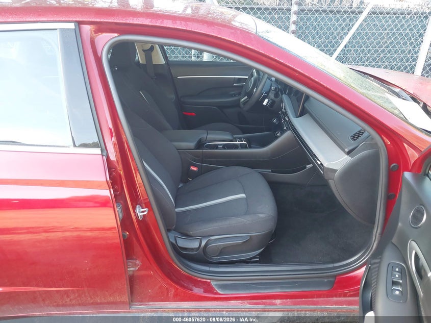 2025 HYUNDAI SONATA SEDAN 2.5L I-4 DI, DOHC, VVT, REGULAR , 191HP