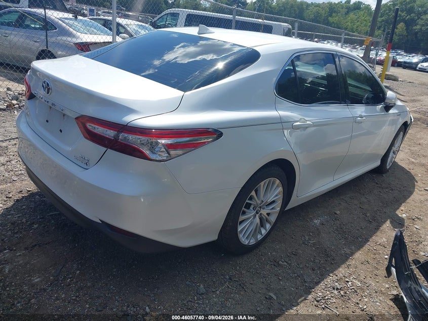 TOYOTA CAMRY - zdjęcie 4