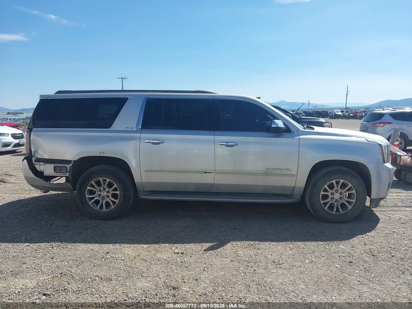 GMC YUKON XL 1500 - zdjęcie 14