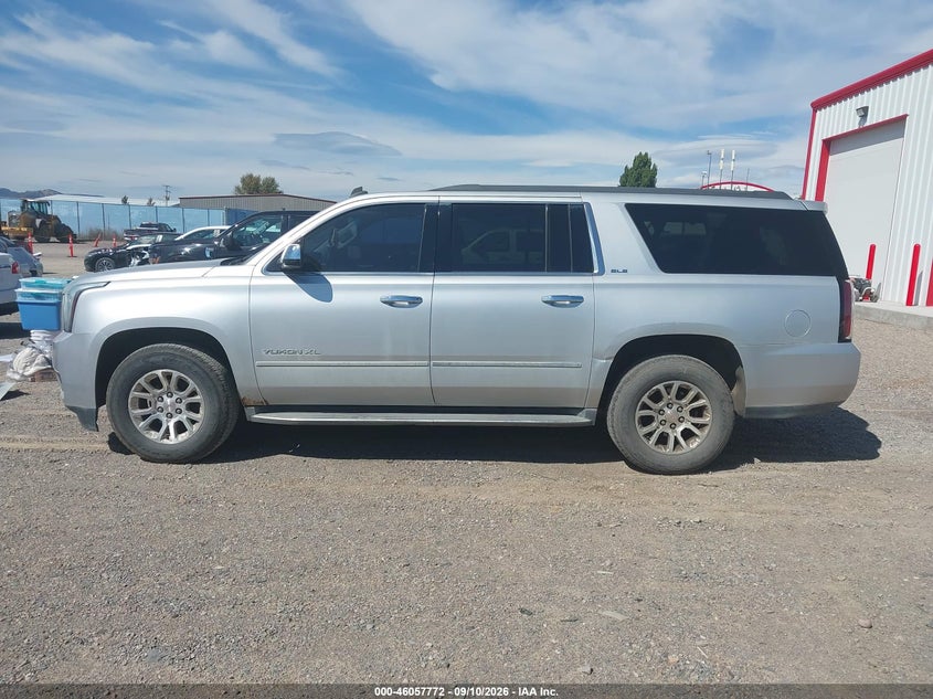GMC YUKON XL 1500 - zdjęcie 15