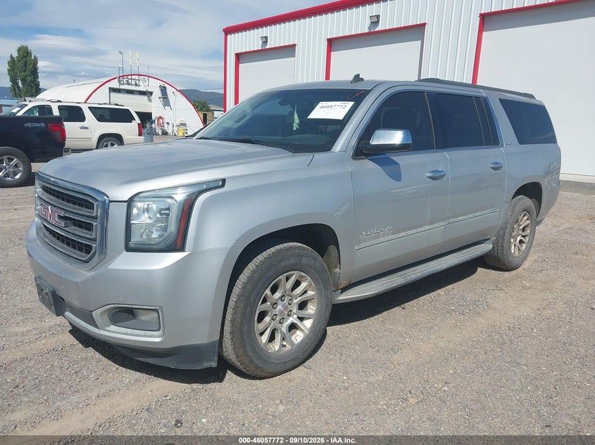 GMC YUKON XL 1500 - zdjęcie 2