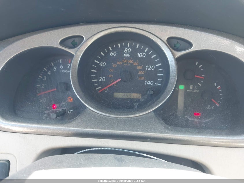 2001 TOYOTA HIGHLANDER auction photo 7