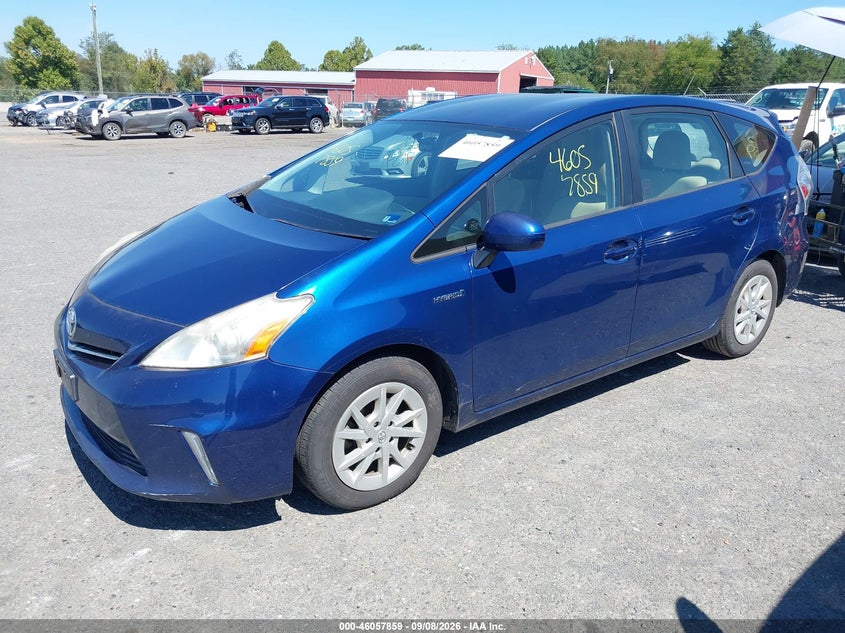 2014 TOYOTA PRIUS V auction photo 2
