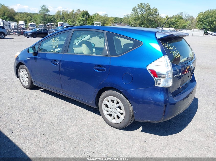 2014 TOYOTA PRIUS V auction photo 3